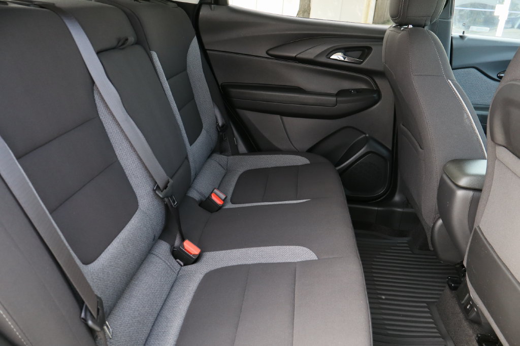 Used 2023 Chevrolet TrailBlazer LT FWD image 27