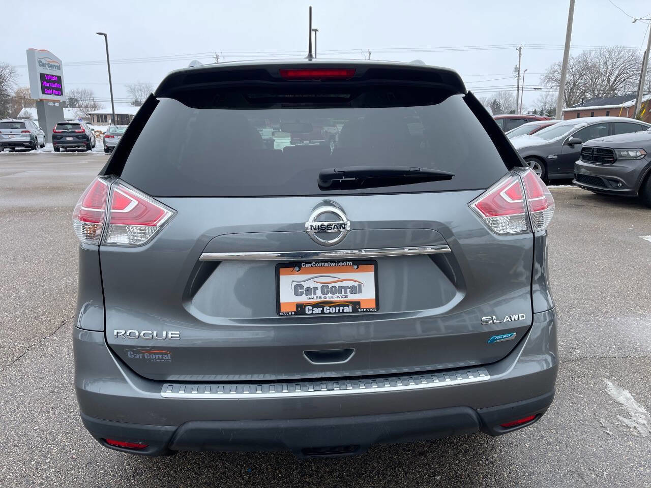 Used 2014 Nissan Rogue SL w/ SL Premium Package image 4