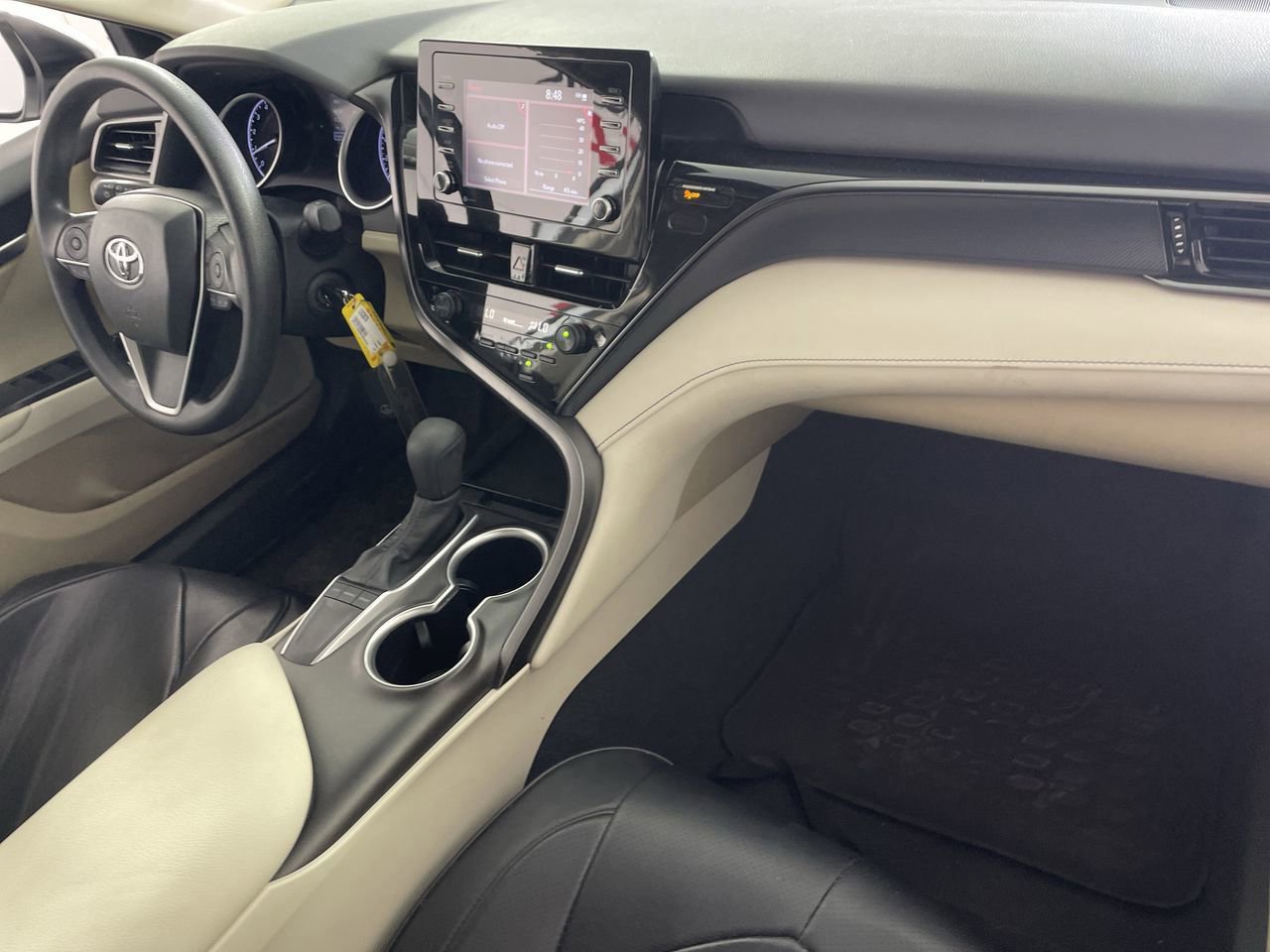 Used 2024 Toyota Camry LE FWD image 25