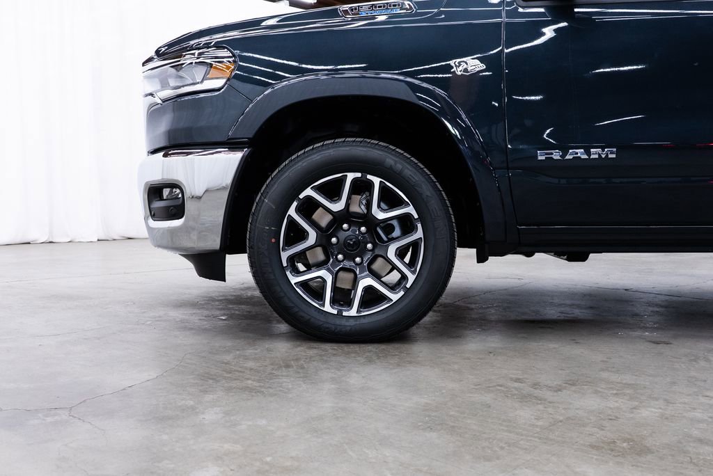 New 2026 RAM 1500 Laramie AWD/4WD image 7