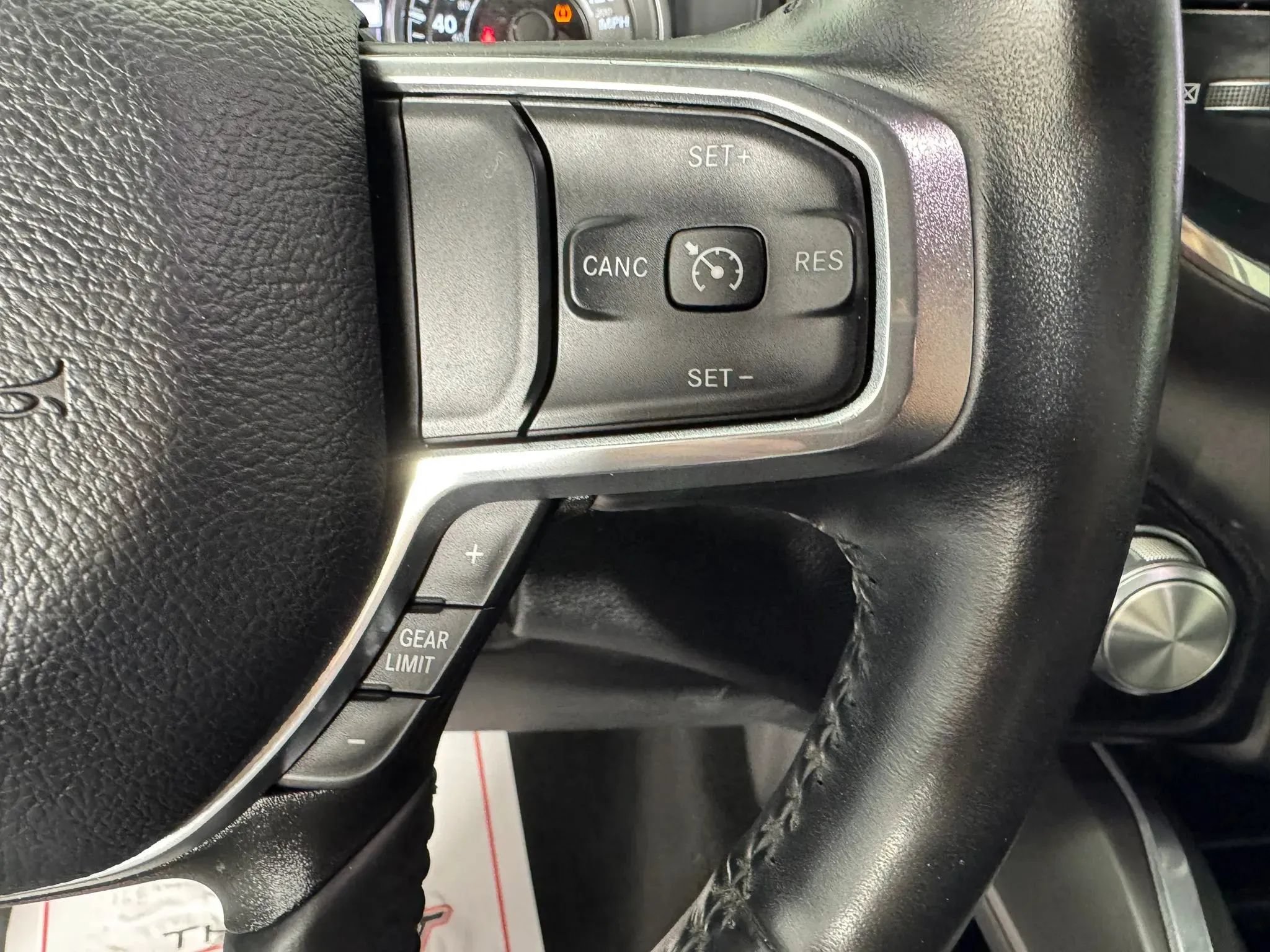 Used 2022 RAM 1500 Laramie w/ Sport Appearance Package AWD/4WD image 16