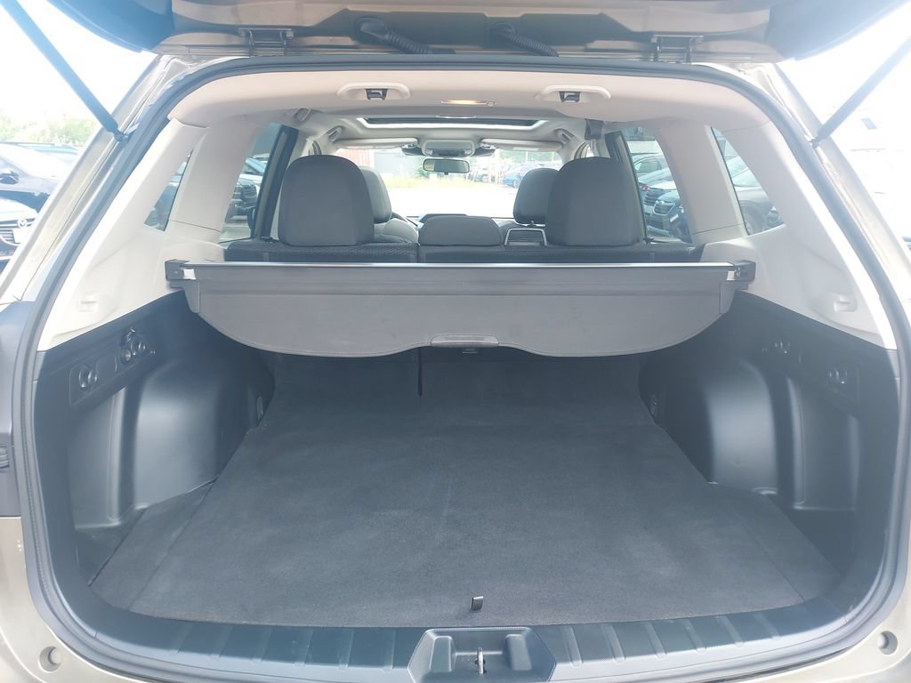 Used 2023 Subaru Forester Premium AWD/4WD image 31