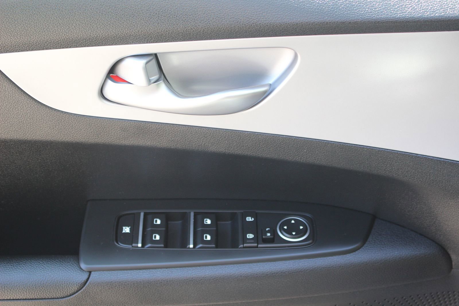 Certified 2023 Kia Forte LXS image 17