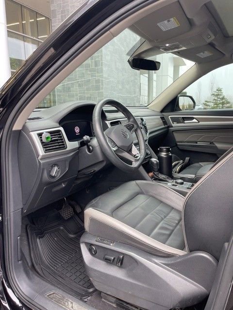 Used 2021 Volkswagen Atlas SEL Premium image 2