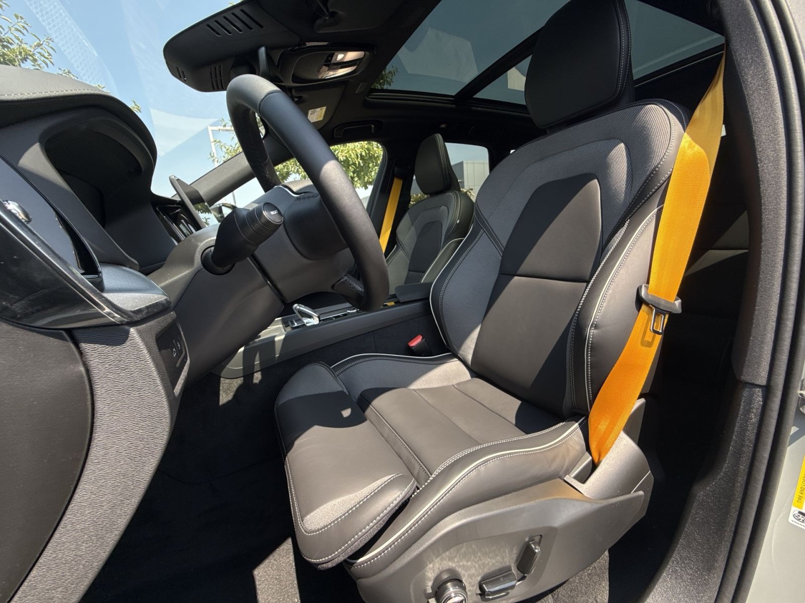 New 2026 Volvo XC60 T8 Polestar AWD/4WD image 13