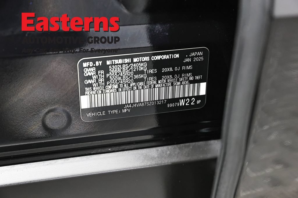 Used 2025 Mitsubishi Outlander SE AWD/4WD image 36