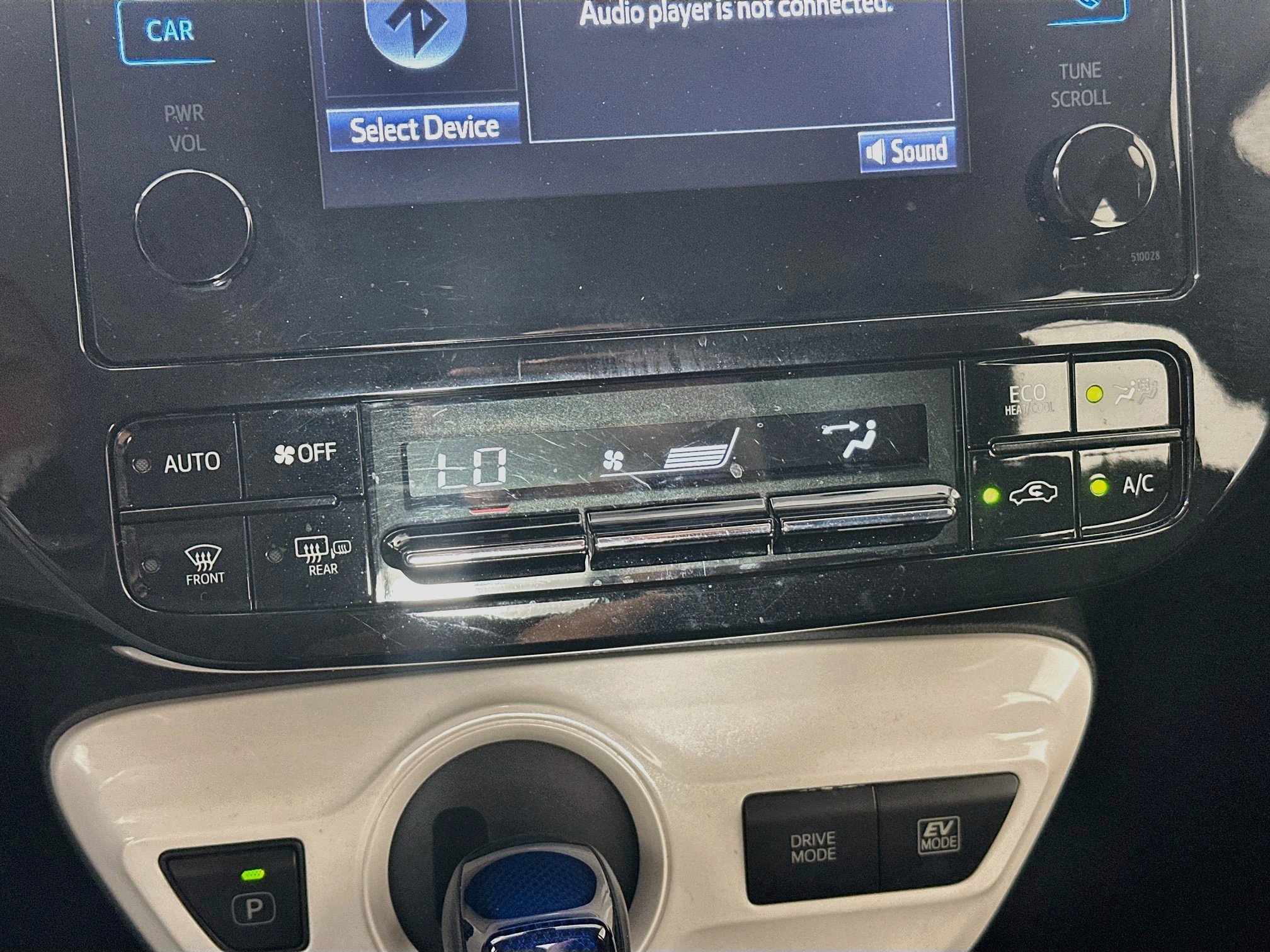 Used 2018 Toyota Prius Two w/ Prius Two Safety Plus Package FWD image 23
