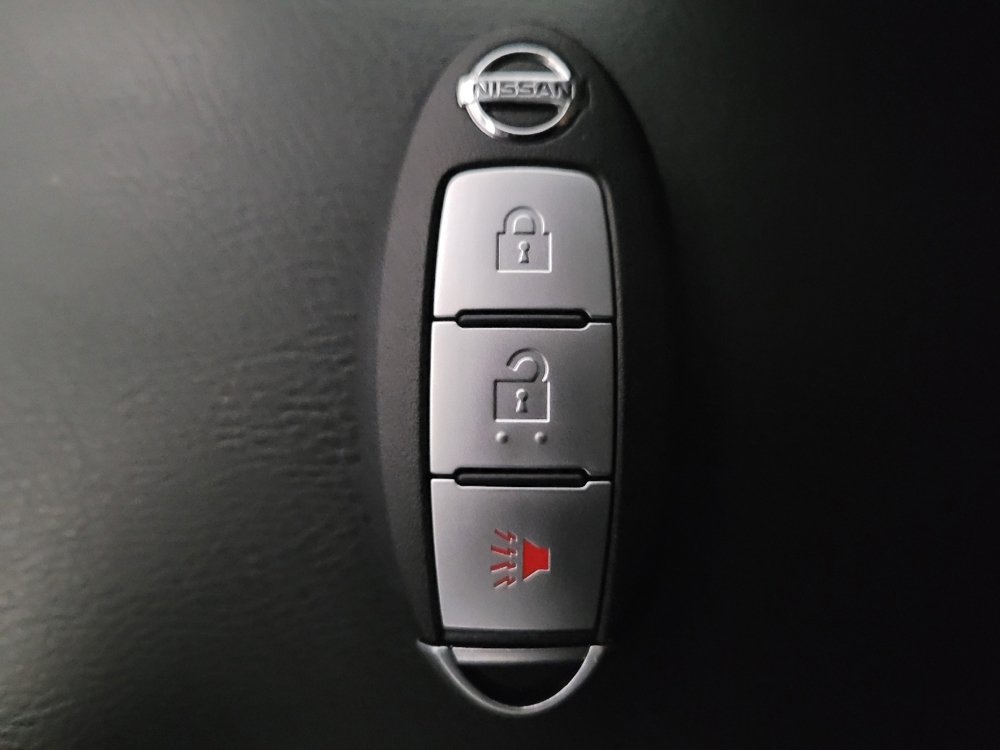 Used 2016 Nissan Rogue SL w/ SL Premium Package FWD image 32