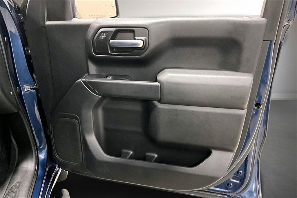 Used 2020 Chevrolet Silverado 1500 Custom Trail Boss w/ Custom Convenience Package image 27