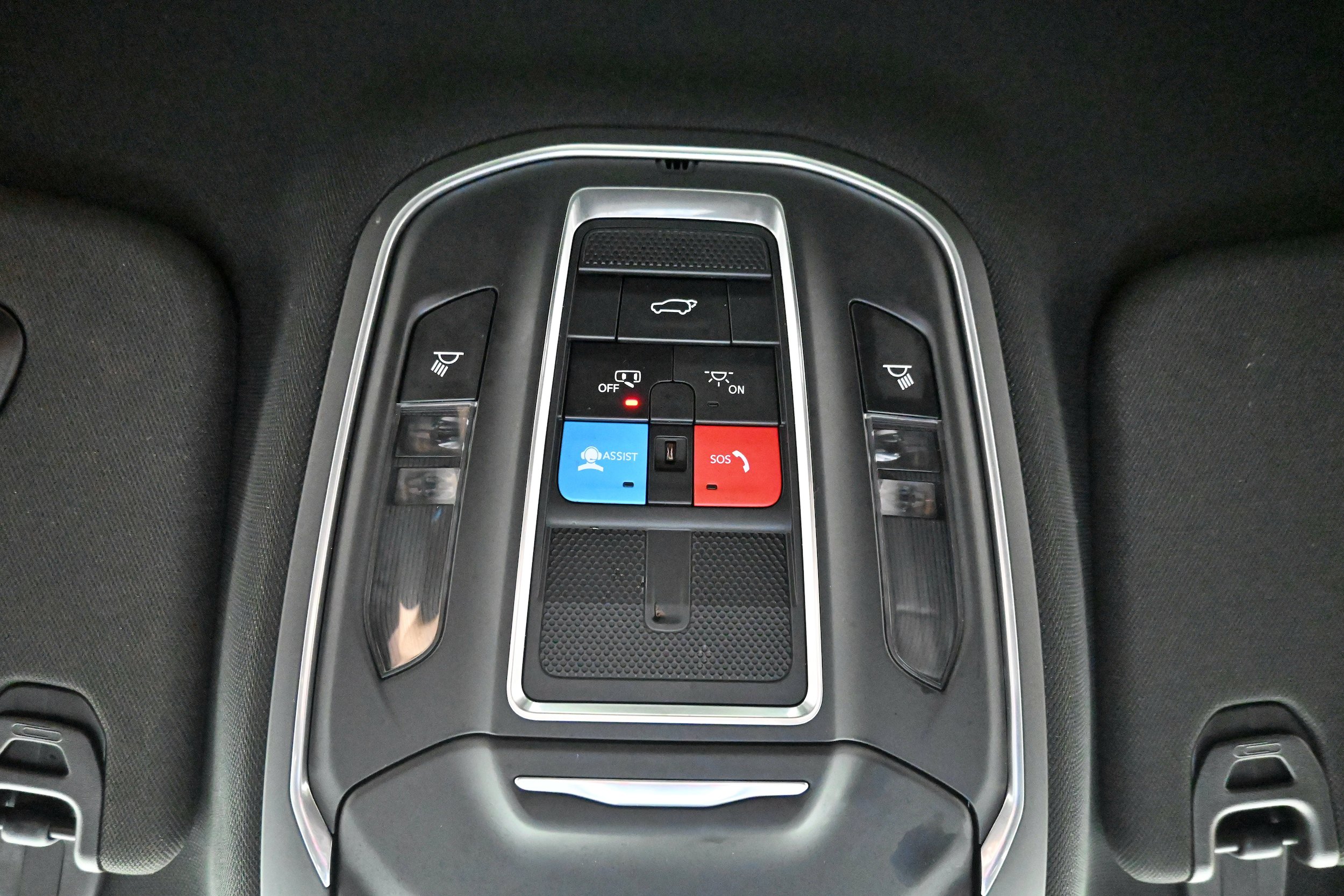 Used 2022 Jeep Wagoneer Series III AWD/4WD image 21