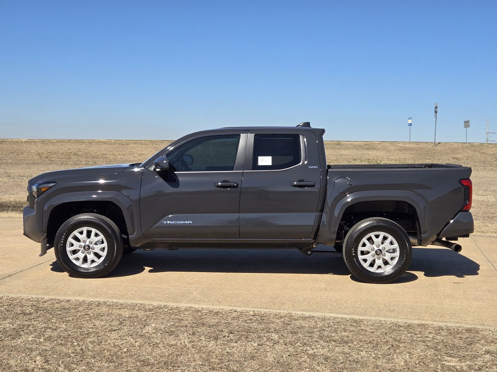 New 2026 Toyota Tacoma SR5 image 3