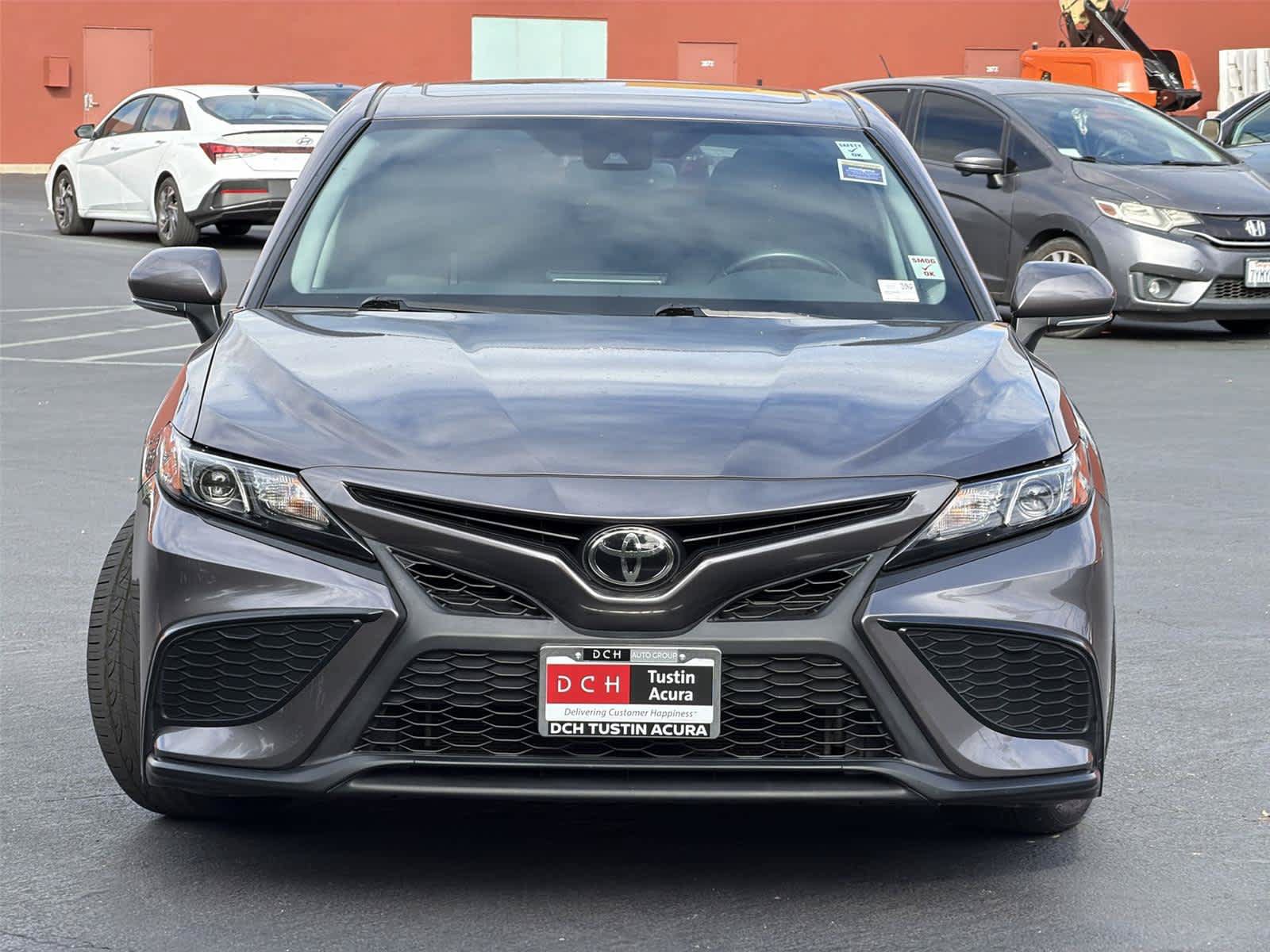 Used 2022 Toyota Camry SE w/ Convenience Package FWD image 7