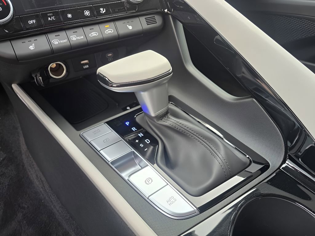 New 2026 Hyundai Elantra Limited image 18