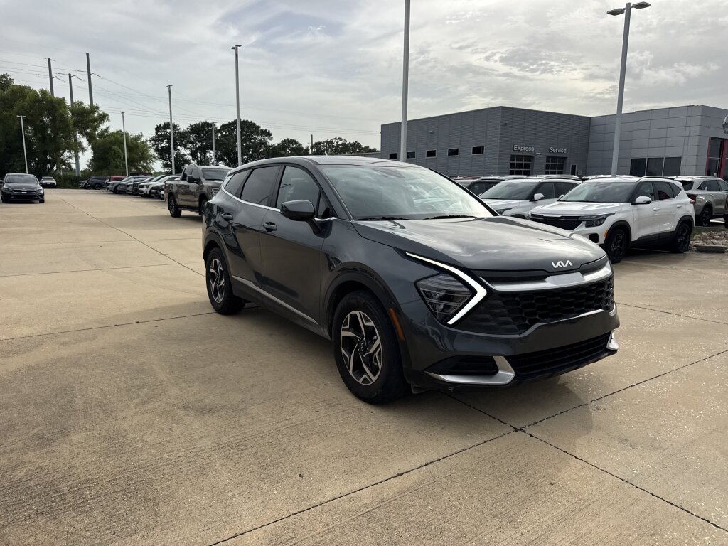 Certified 2024 Kia Sportage LX FWD image 12