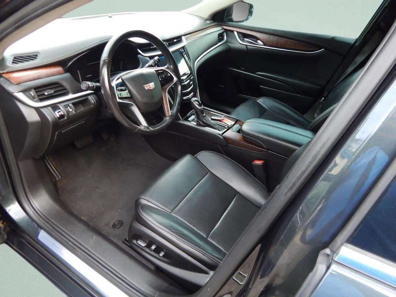 Used 2019 Cadillac XTS Luxury image 11
