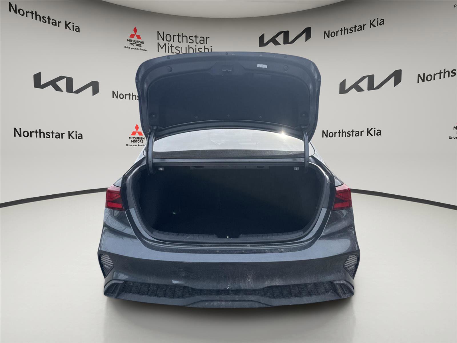 Used 2024 Kia Forte LXS image 14