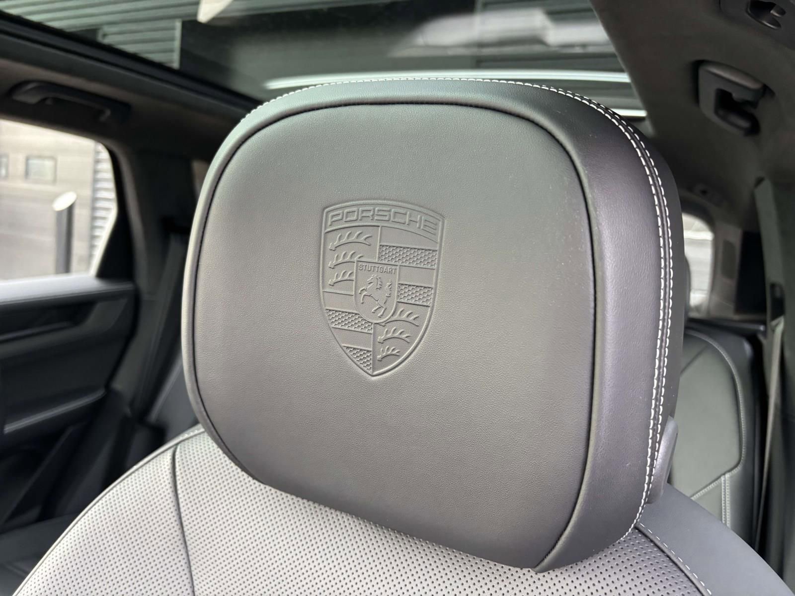 New 2026 Porsche Cayenne GTS image 22