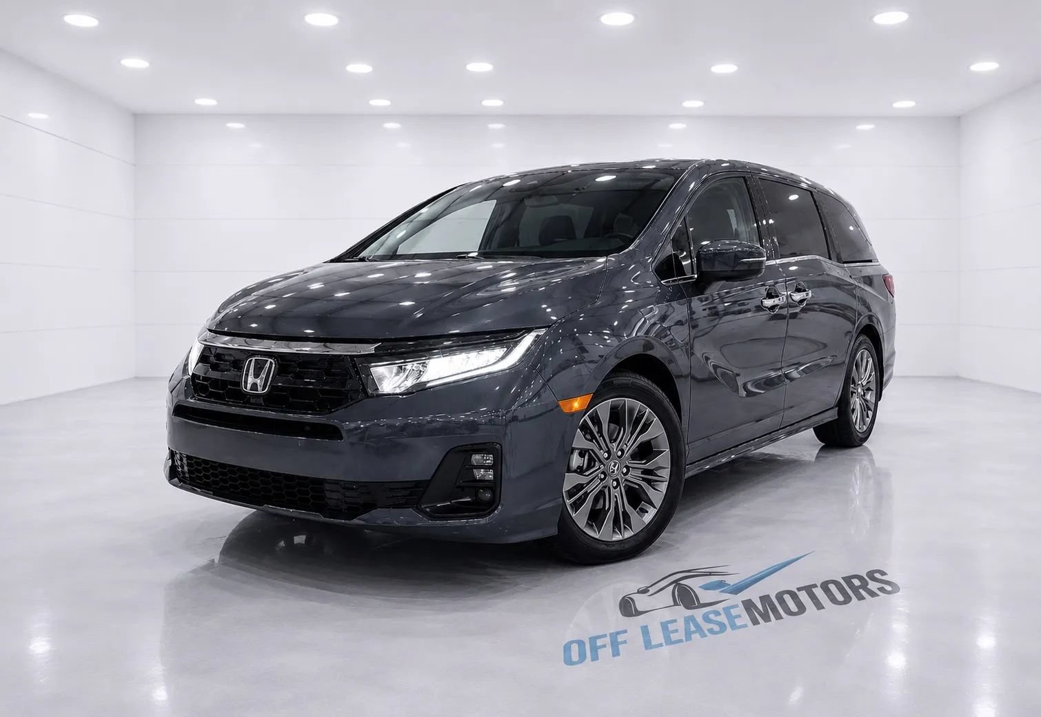 Used 2025 Honda Odyssey Touring image 1