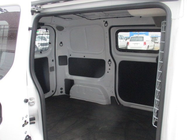 Used 2021 Nissan NV200 SV w/ Sliding Door Glass Package image 4