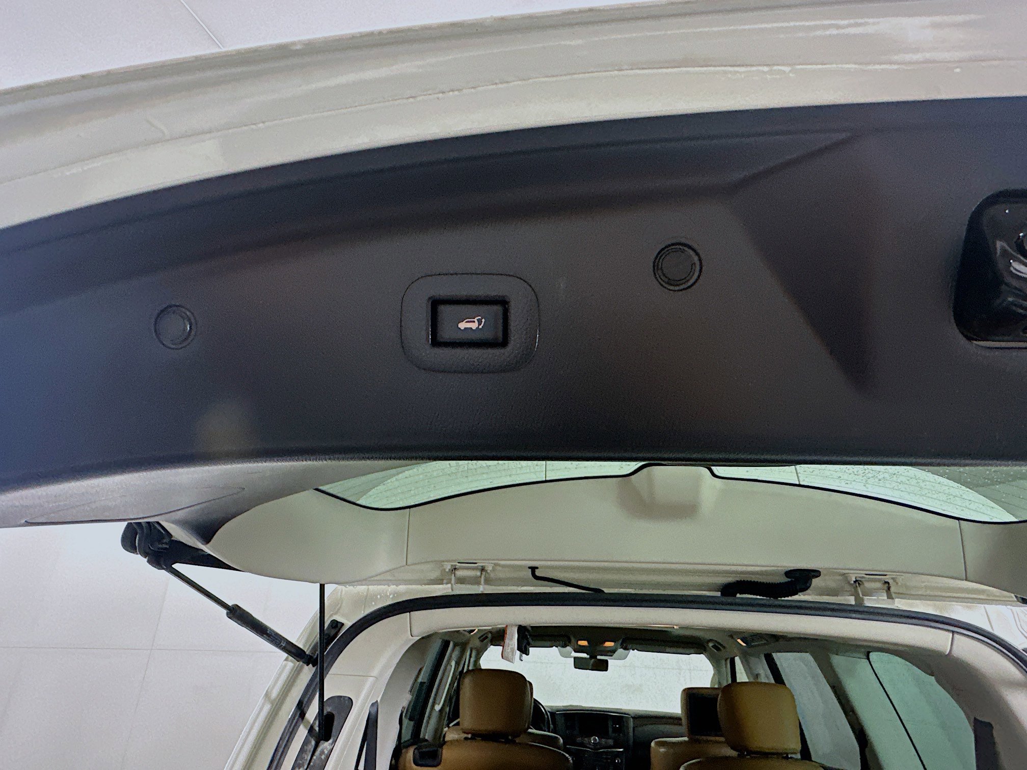 Used 2018 Nissan Armada Platinum w/ Captain Seat Package image 32