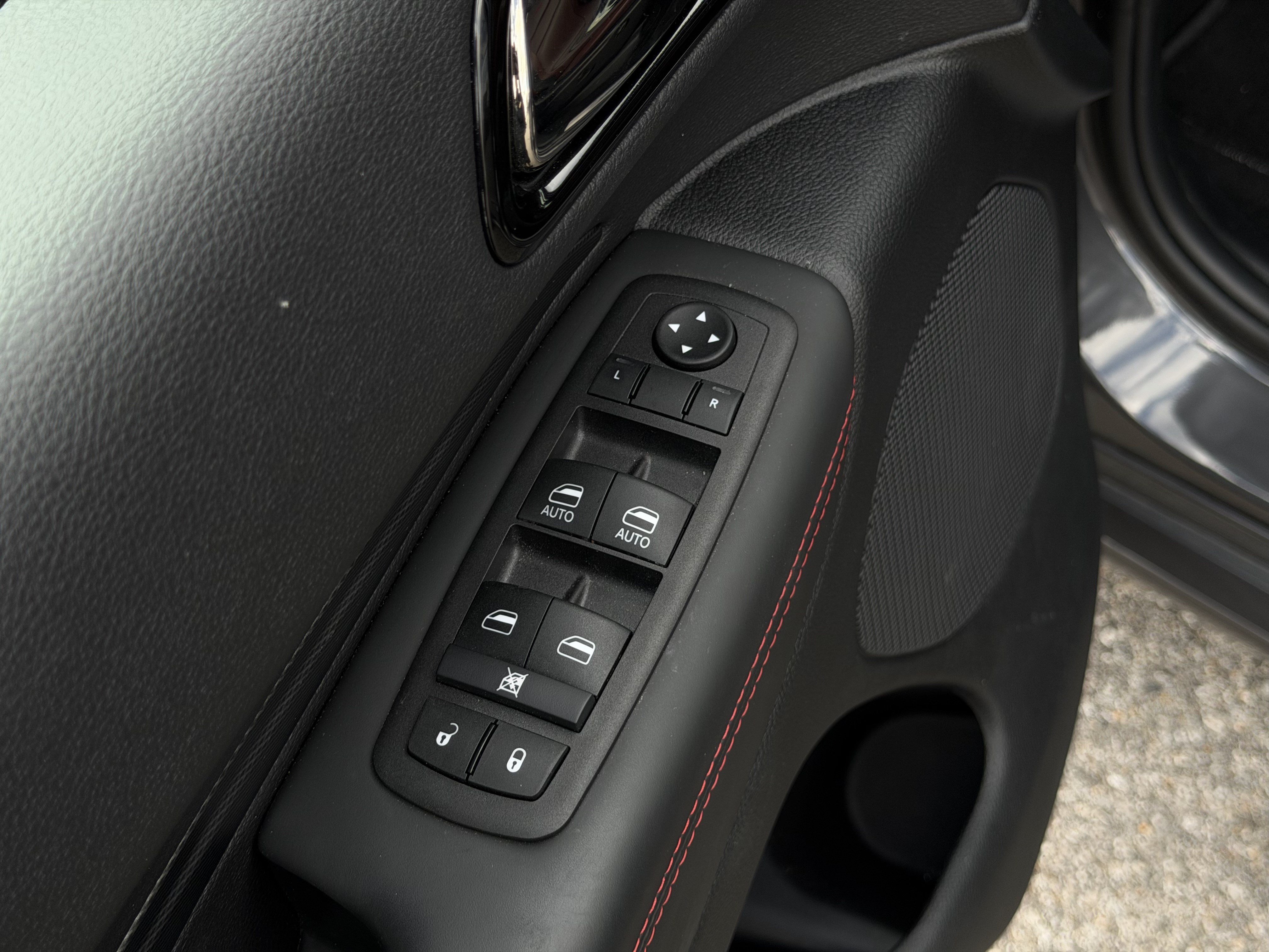 Used 2025 Dodge Durango R/T AWD/4WD image 15