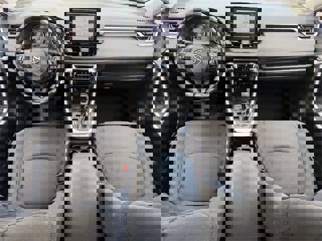 Used 2019 Toyota RAV4 LE w/ Carpet Mat Package image 11