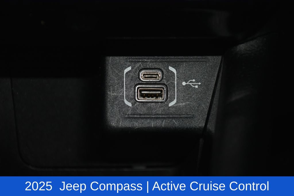 Used 2025 Jeep Compass Limited AWD/4WD image 21