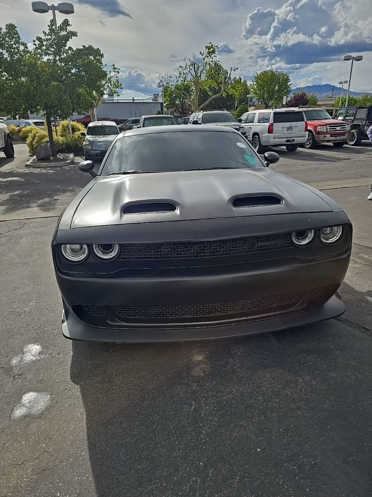 Used 2022 Dodge Challenger SRT Hellcat RWD image 1