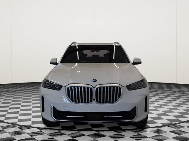 New 2026 BMW X5 xDrive40i w/ Premium Package AWD/4WD image 3