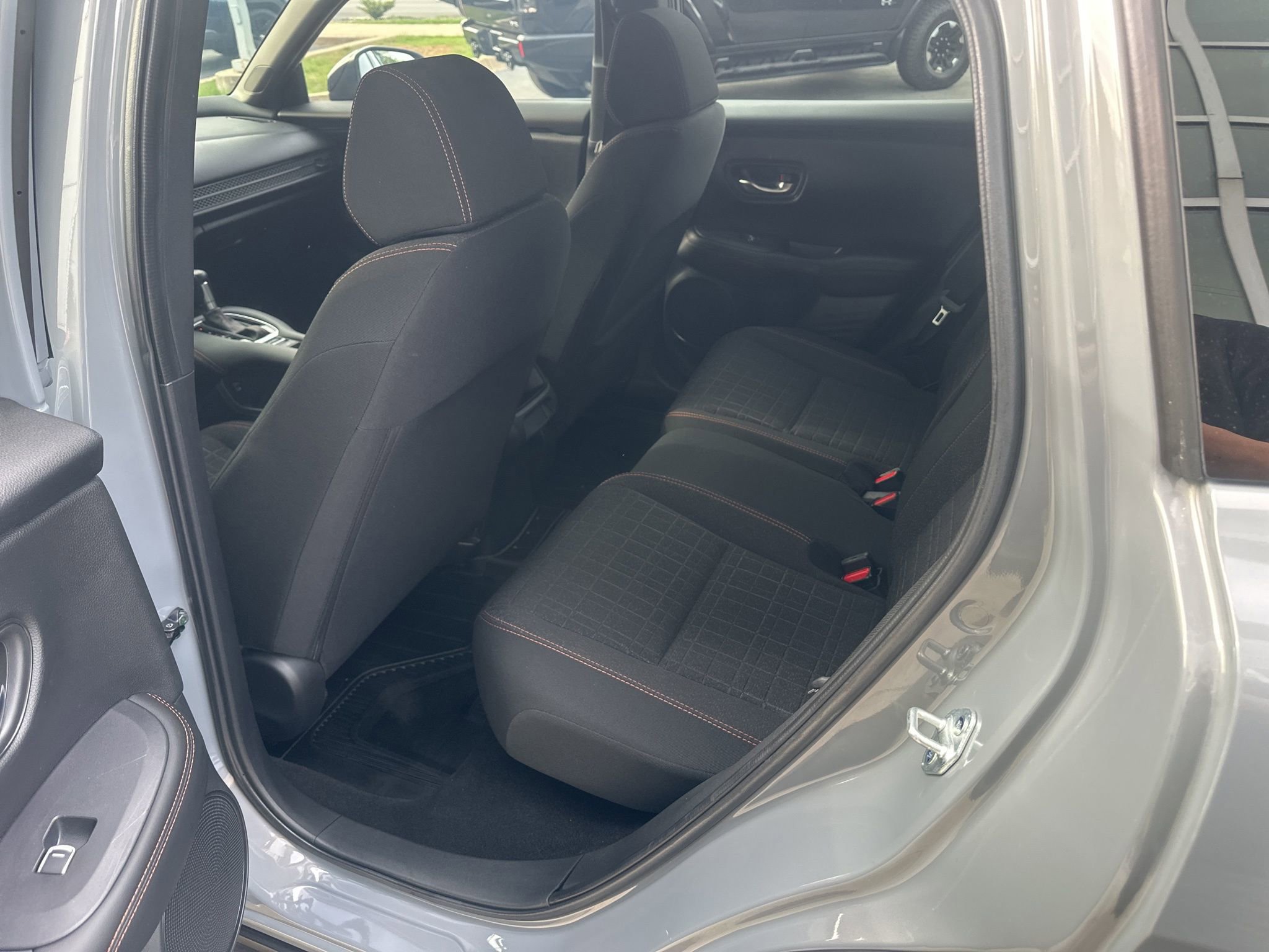 Used 2025 Honda HR-V Sport image 14