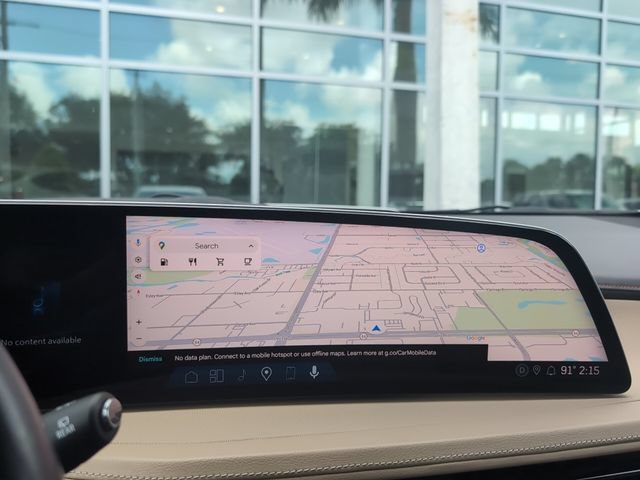 Used 2024 Cadillac XT4 Luxury w/ Cold Weather Package FWD image 19