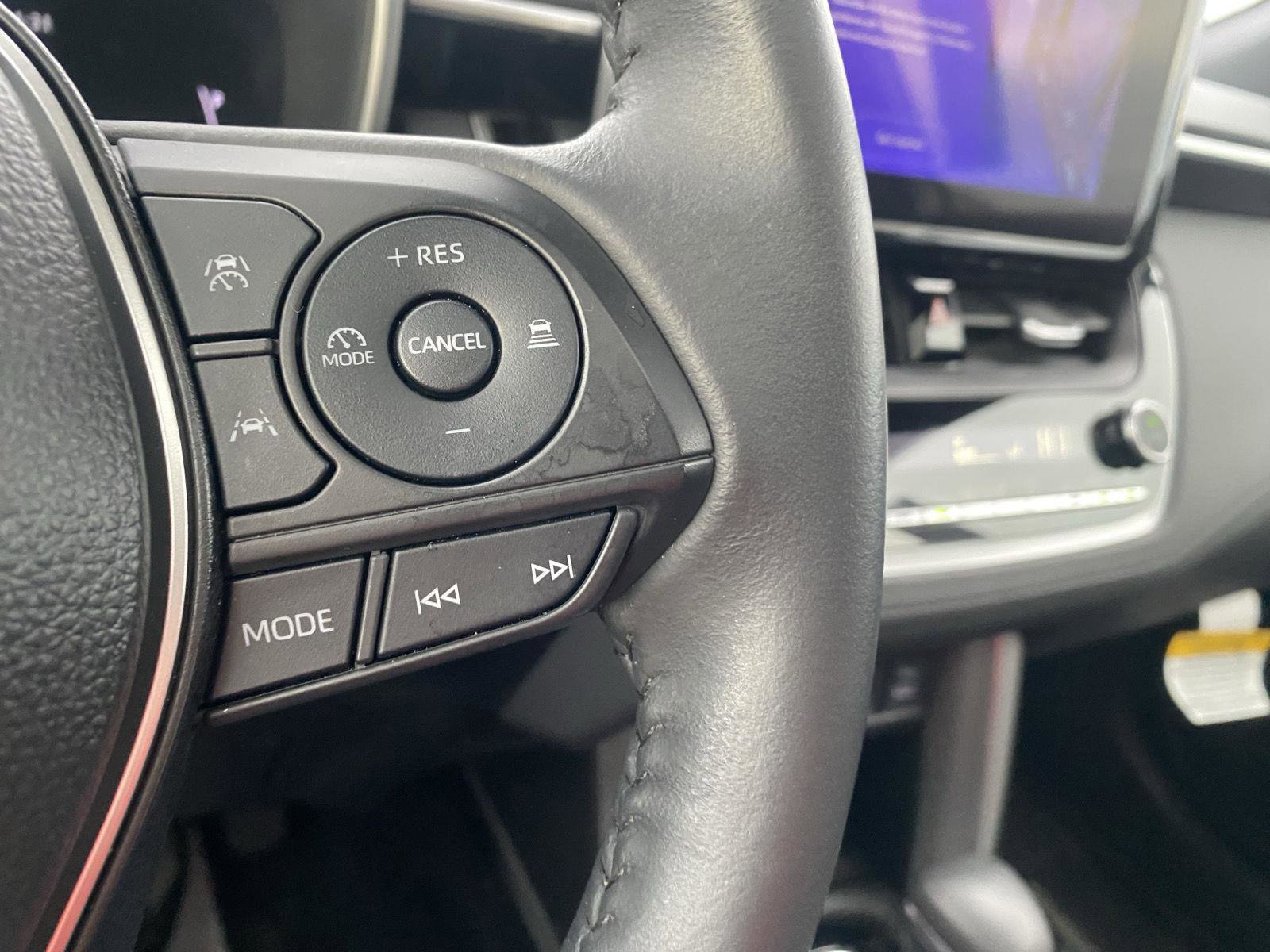 Used 2024 Toyota Corolla Cross AWD Hybrid w/ Convenience Package image 22