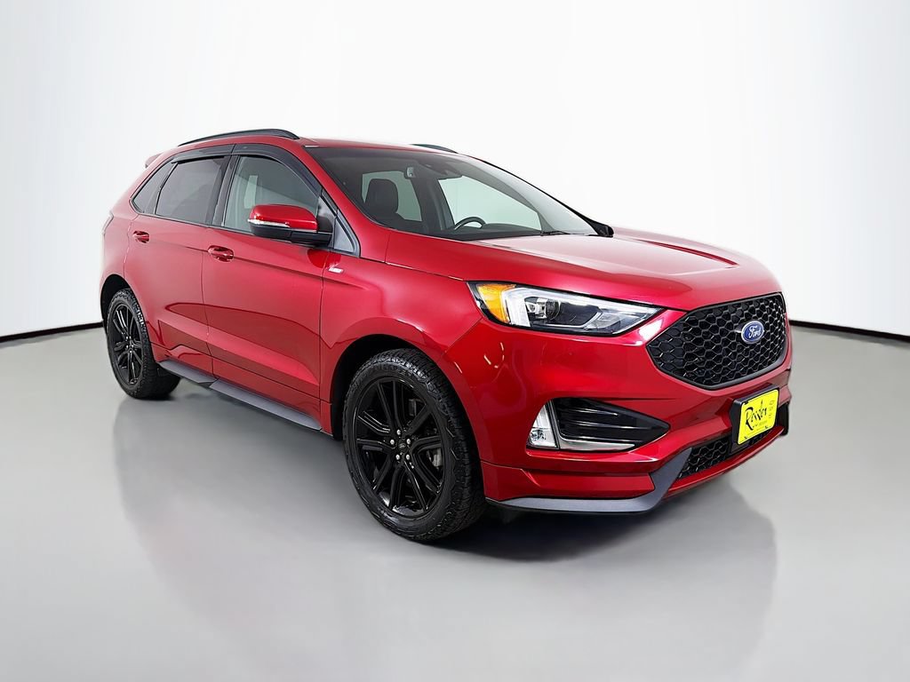 Used 2020 Ford Edge ST-Line w/ Cold Weather Package AWD/4WD image 4