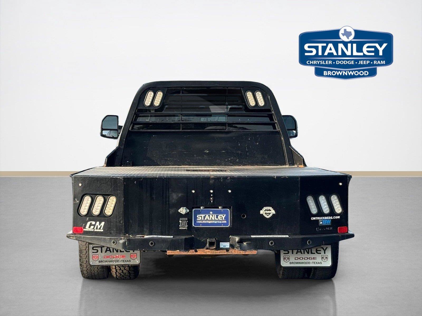 Used 2022 Ford F350 XLT w/ XLT Premium Package AWD/4WD image 6