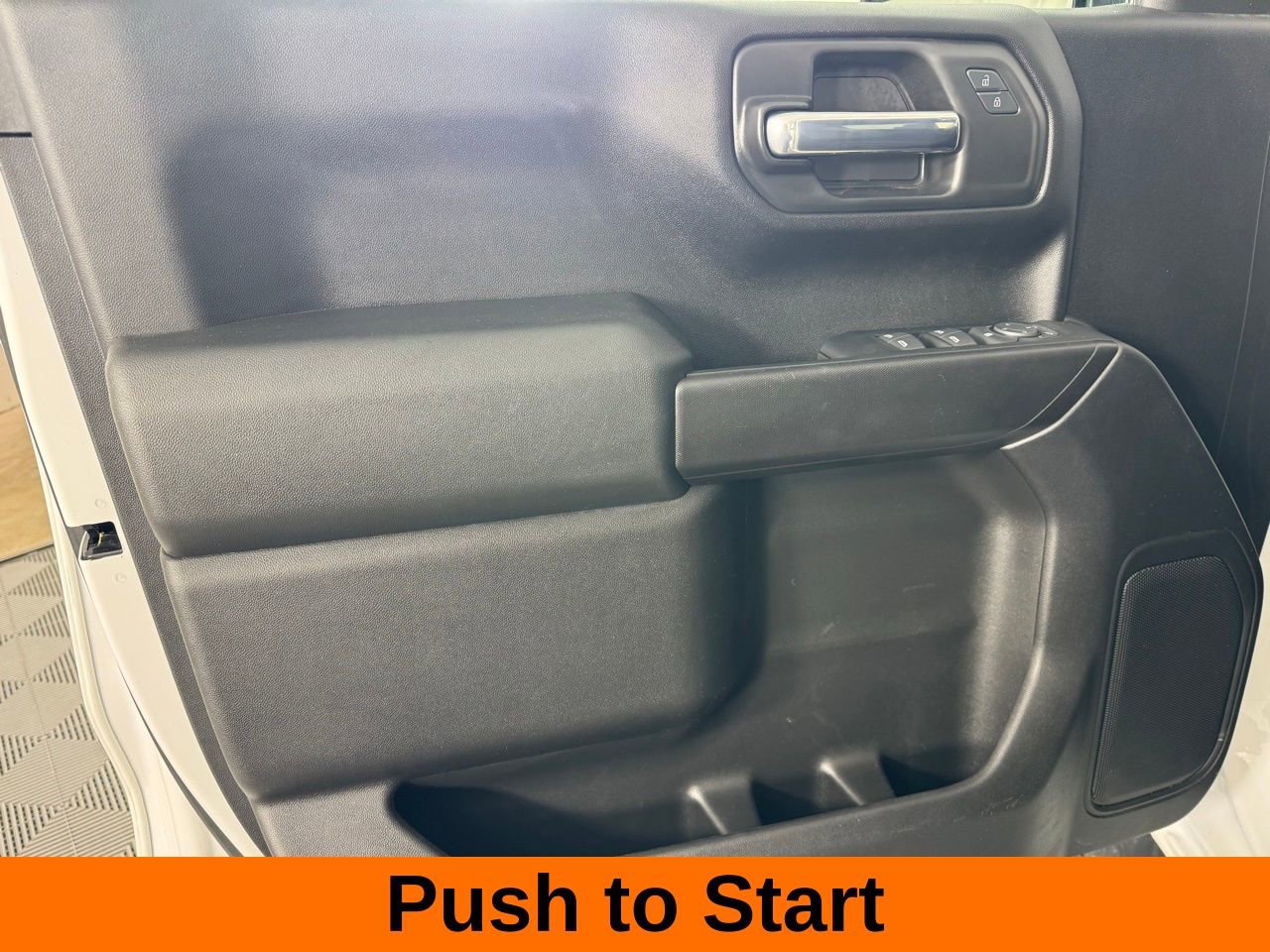 Used 2022 Chevrolet Silverado 1500 Custom w/ LPO, Dark Essentials Package image 10