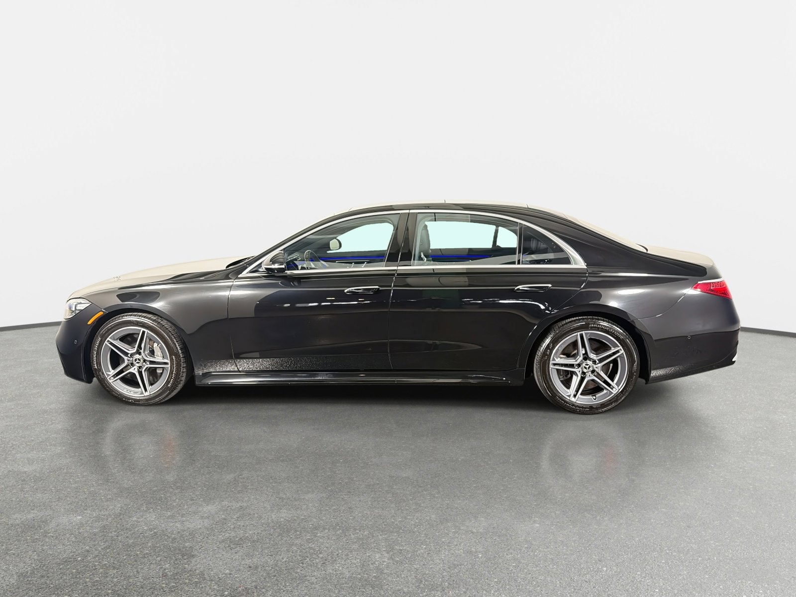 Used 2024 Mercedes-Benz S 580 4MATIC Sedan image 6