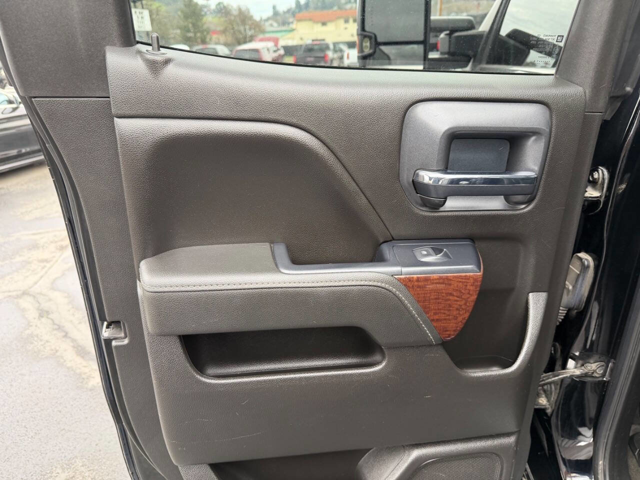 Used 2018 GMC Sierra 2500 SLT image 16