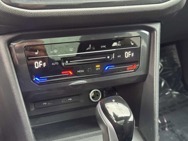 Certified 2023 Volkswagen Tiguan SE R-Line image 27