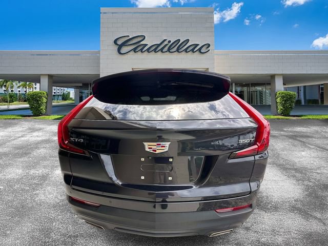 Certified 2022 Cadillac XT4 Luxury w/ Driver Awareness Package FWD image 9