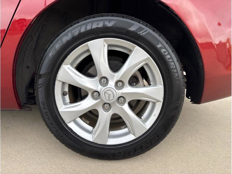 Used 2010 MAZDA MAZDA3 i Touring FWD image 24