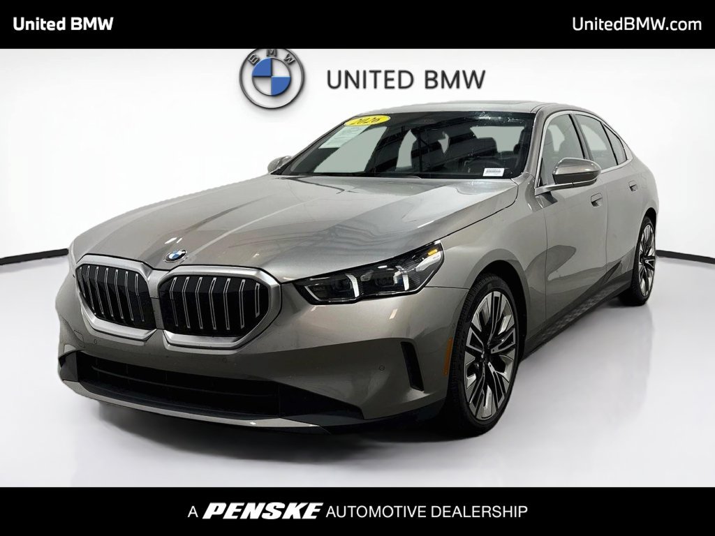 Certified 2026 BMW 530i RWD image 1