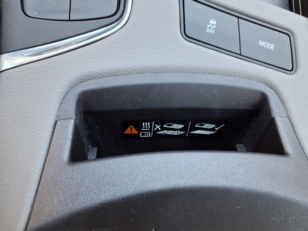 Used 2023 Cadillac XT6 Premium Luxury w/ LPO, Floor Liner Package AWD/4WD image 11