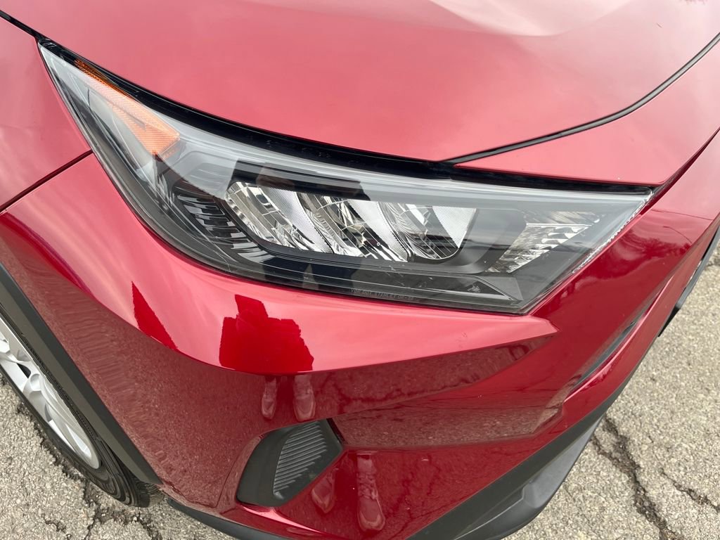 Used 2022 Toyota RAV4 LE image 34