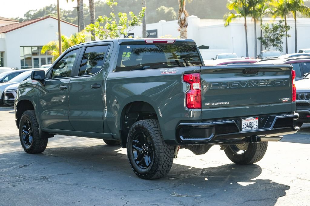 Used 2025 Chevrolet Silverado 1500 Custom Trail Boss AWD/4WD image 4