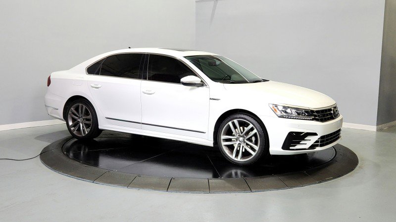 Used 2019 Volkswagen Passat 2.0T SE R-Line image 8