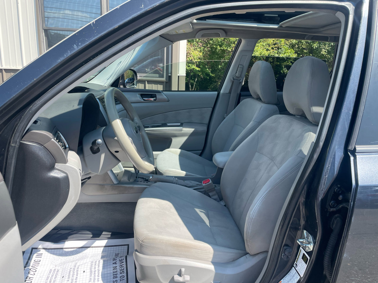 Used 2010 Subaru Forester 2.5X Premium image 11