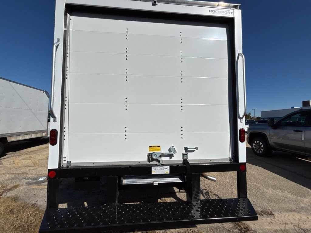 New 2025 GMC Savana 4500 w/ Power Convenience Package RWD image 4