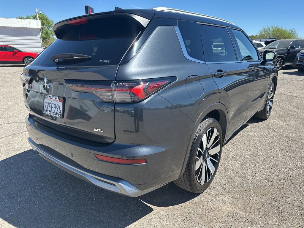 Used 2025 Mitsubishi Outlander SEL image 7