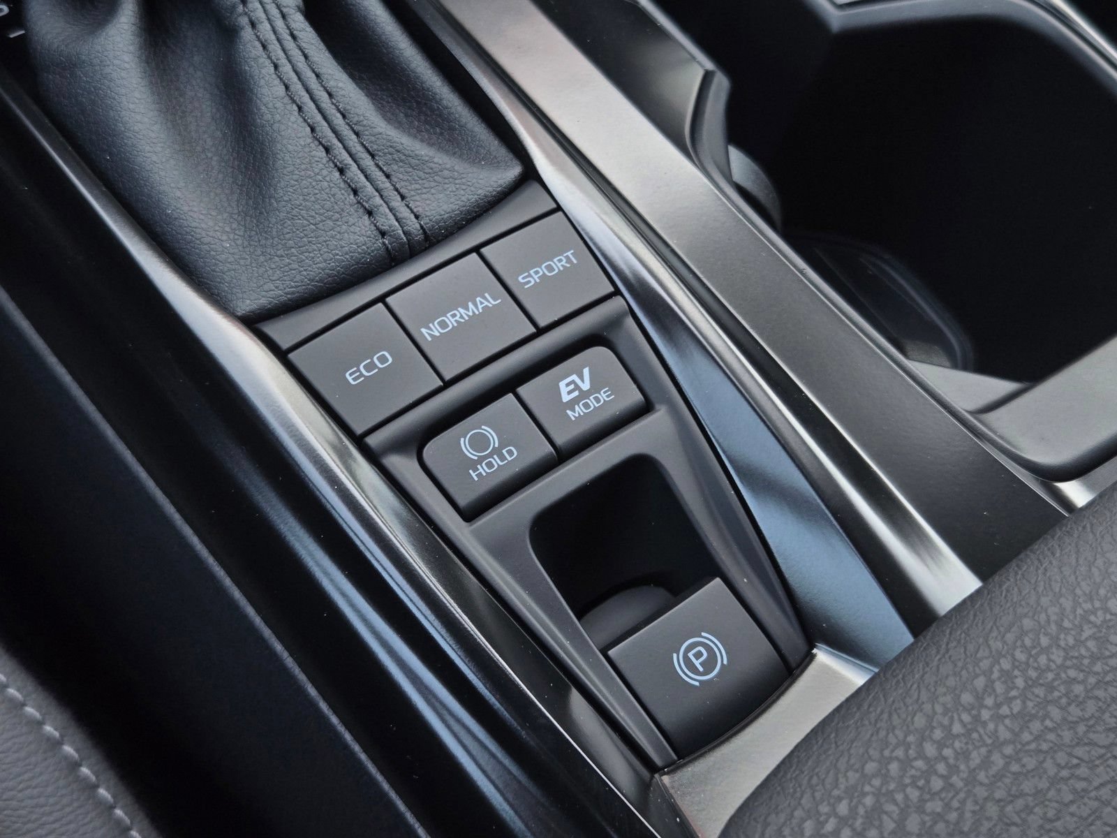 Certified 2026 Toyota Camry SE w/ Convenience Package FWD image 17