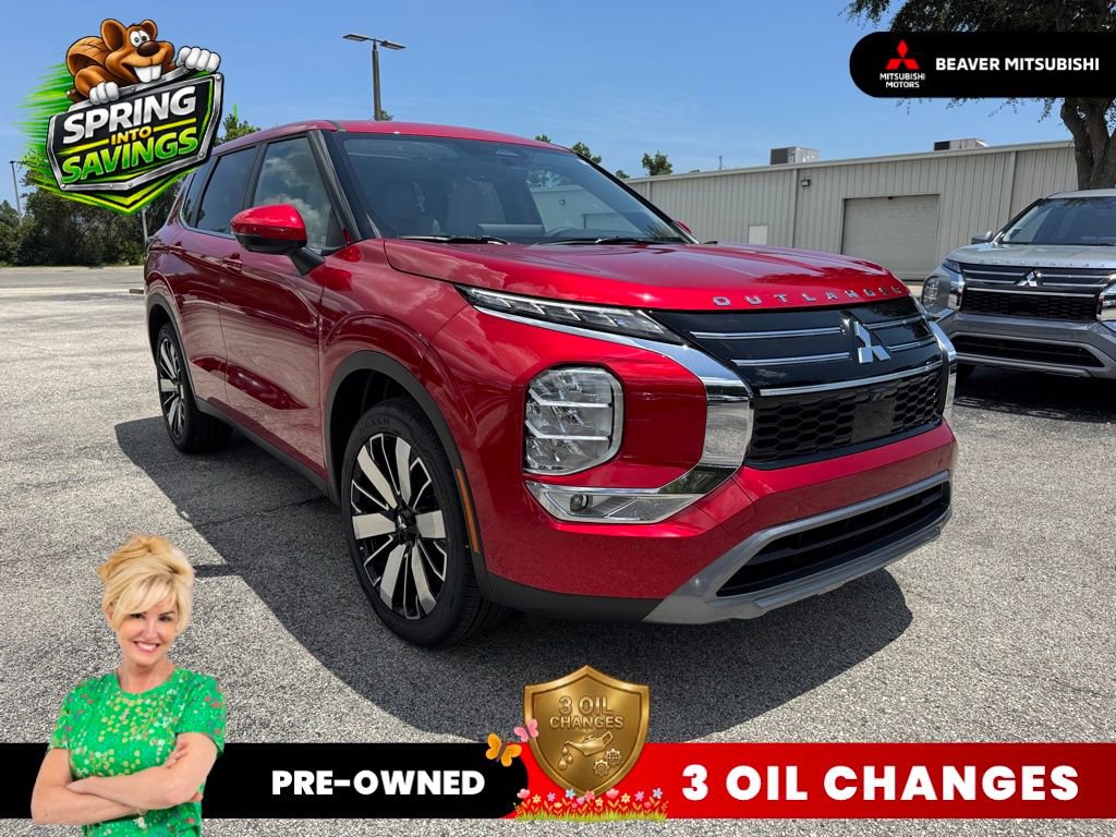 Used 2025 Mitsubishi Outlander SE
